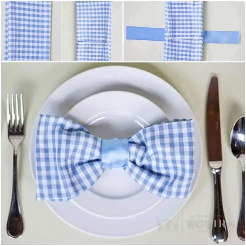 Plato blanco con servilleta doblada en lazo de cuadros azules, cuchillo y tenedor